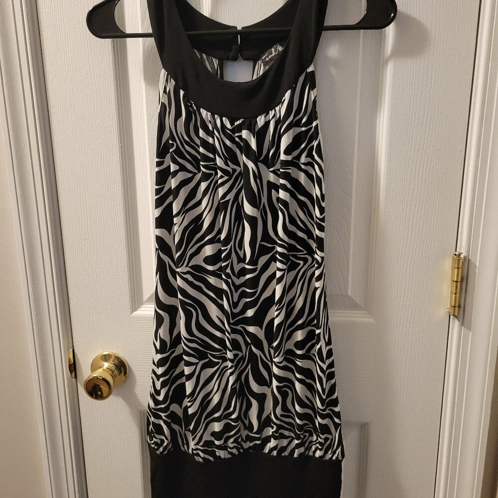 French Atmosphere Black and White Dress